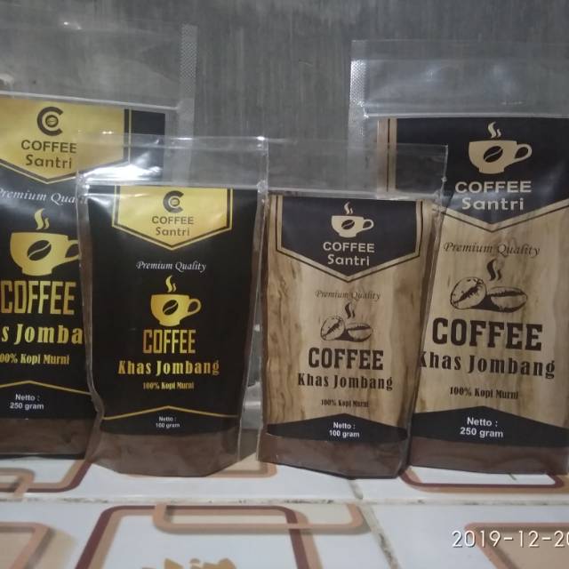 

COFFEE SANTRI KHAS JOMBANG 250gram