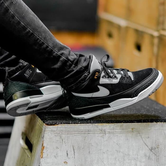 Sepatu Nike Air Jordan 3 Tinker Black Cement Premium Original Sneakers