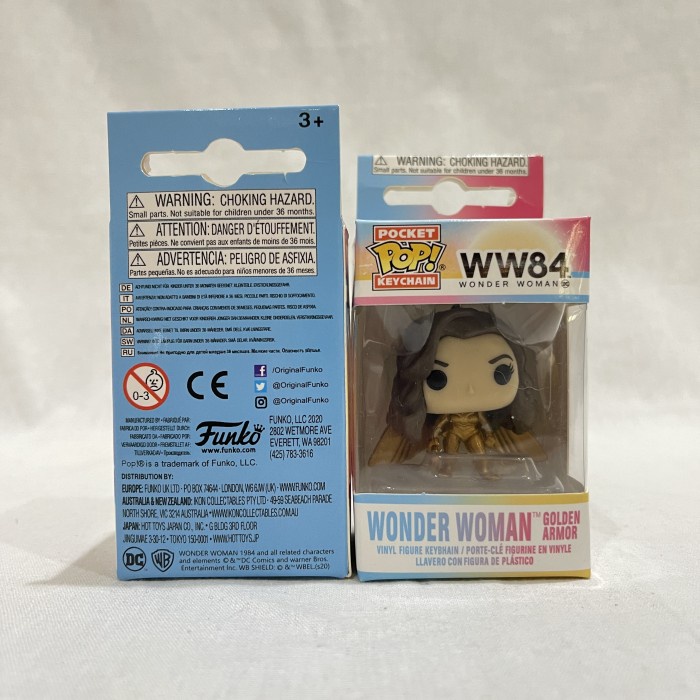 POCKET POP KEYCHAIN DC WW94 WONDER WOMAN WITH GOLDEN ARMOR FUNKO