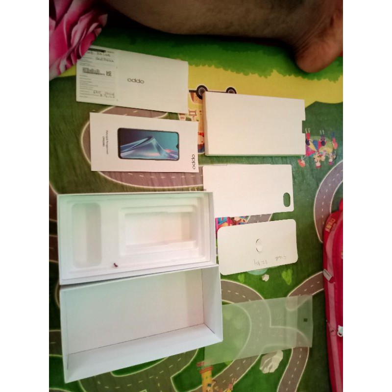 

BOX OPPO A12