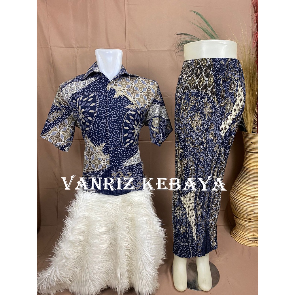 Vanriz Kebaya-Kemeja Batik Pria Lengan Pendek Couple Rok Plisket