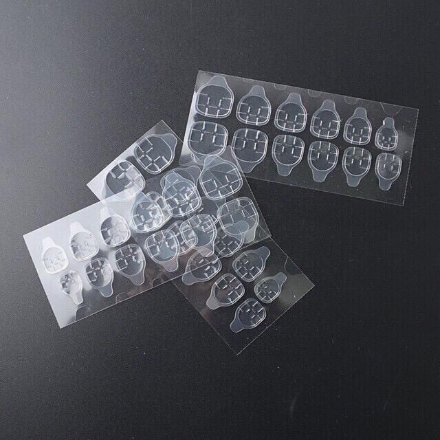 LEM KUKU GEL 12 PCS PER SET untuk fake nails atau false nails stocker nail stiker kuku