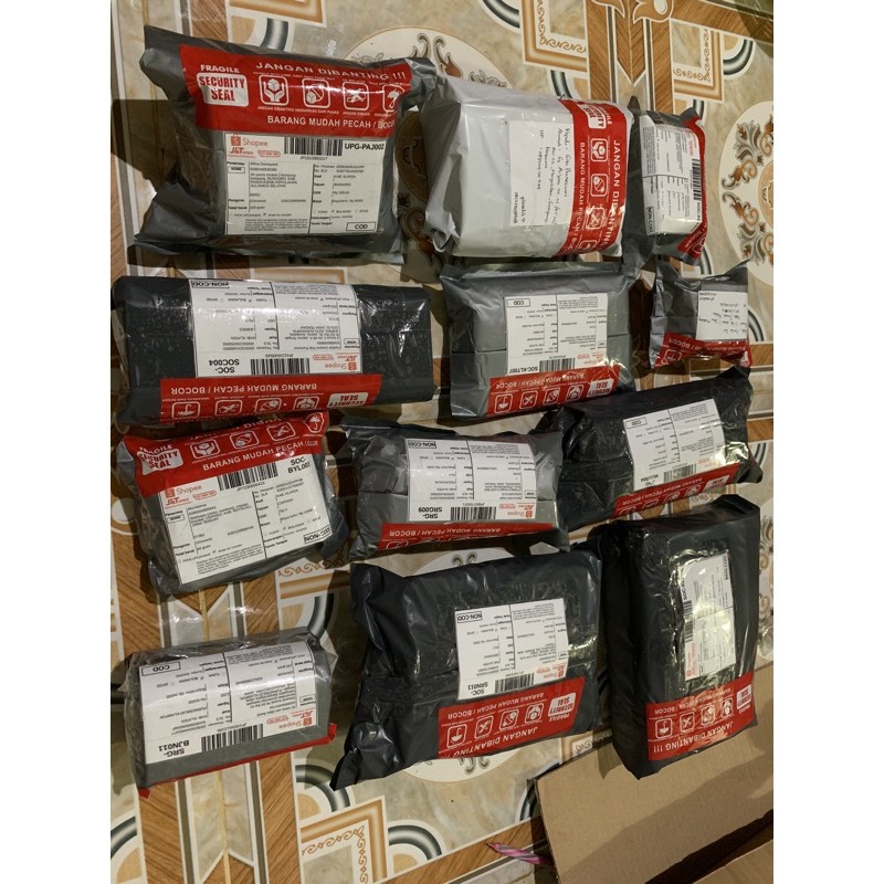 

Bubble & Kardus Tambahan untuk Double Standar Packing Kami