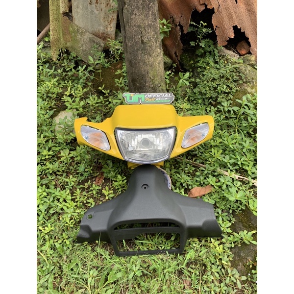 batok lampu depan fizr batok kepala fizr warna kuning set batok belakang fizr &amp; lampu + sen kanan kiri