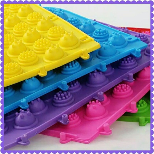 Alat Pijat Terapi Kaki Injak Refleksi Kaki Bahan PVC Kaku 37*27cm - RANDOM