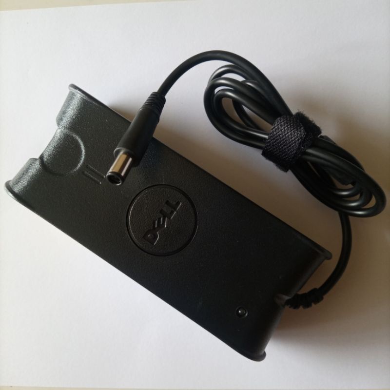 CHARGER CASAN Laptop Dell Latitude E6230 E6330 E6400 E6430 E6410 E6420 E5440 E6520 E5270 E7450 3330 D610, D620, D630, D800, D810, D820, D830  D620 D630 E6530