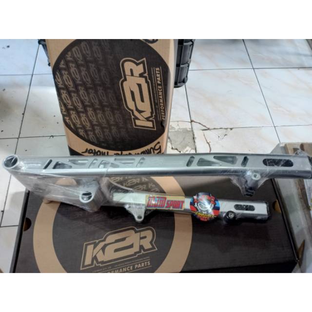 Swing arm Ninja R Kawahara k2r coak bolong . Sasis swing arm Kawahara k2r Ninja R non stabiliser