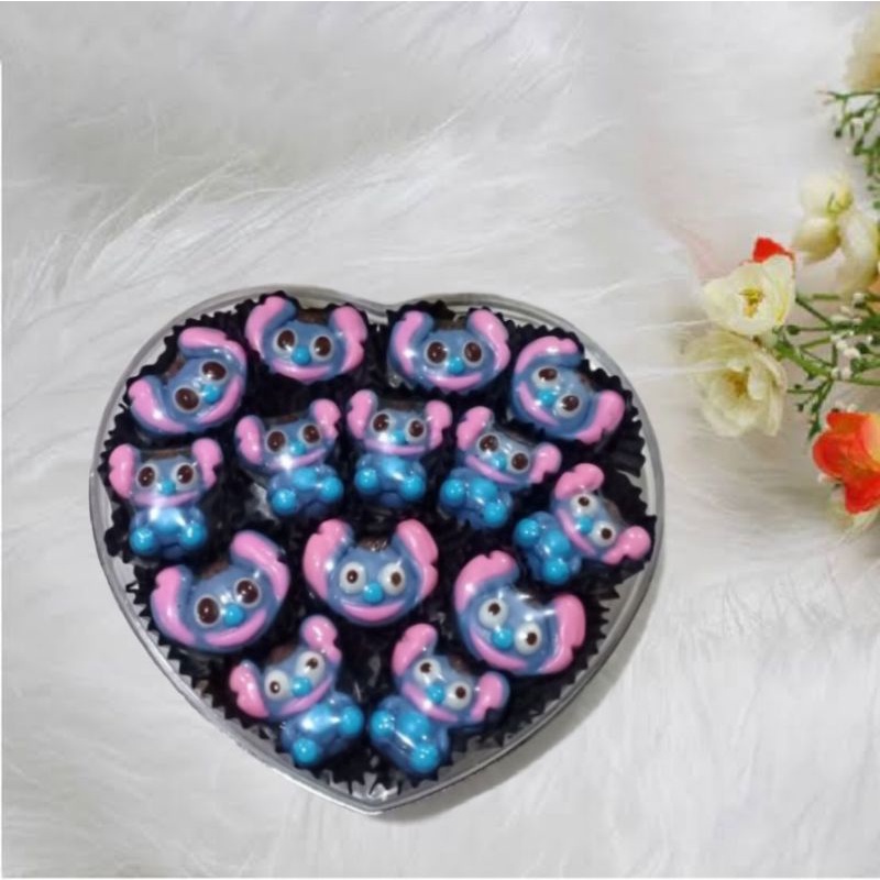 

COKLAT KARAKTER STITCH LUCU/250 GRAM
