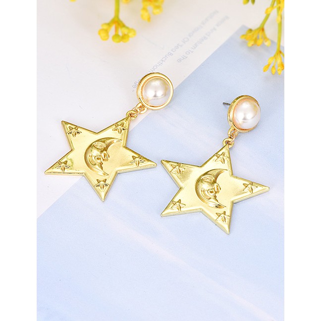 LRC Anting Tusuk Fashion Gold Alloy Pearl Pentagram Stud Earrings F46778