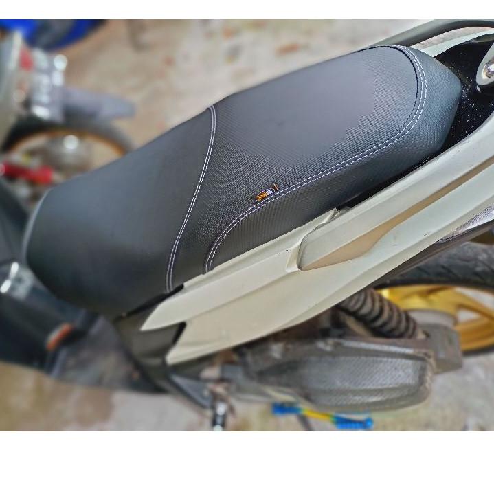 Harga Bersahabat.. kulit,sarung jok motor mb tech model pcx pnp vario 150,125 old dan new