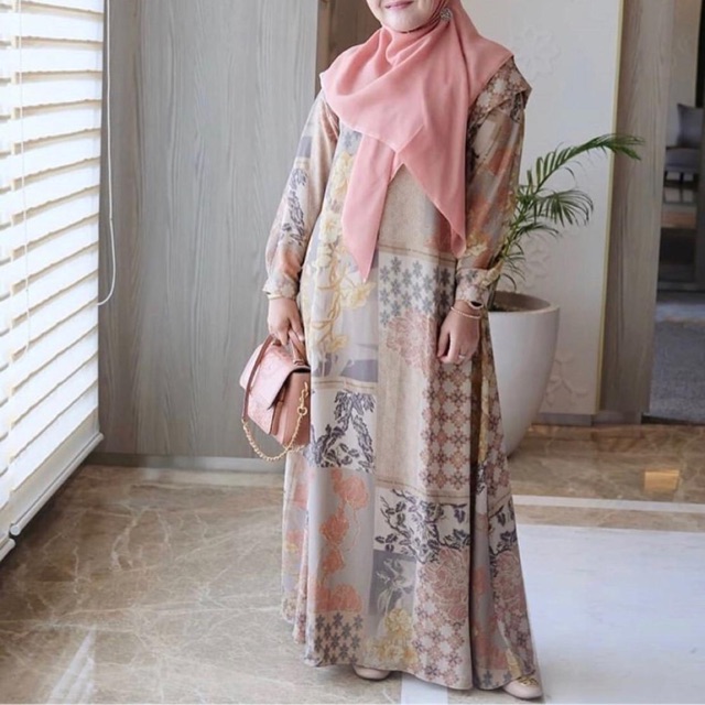 CAMARA KAIN METERAN MOTIF RIAMIRANDA BAHAN MAXMARA LUX