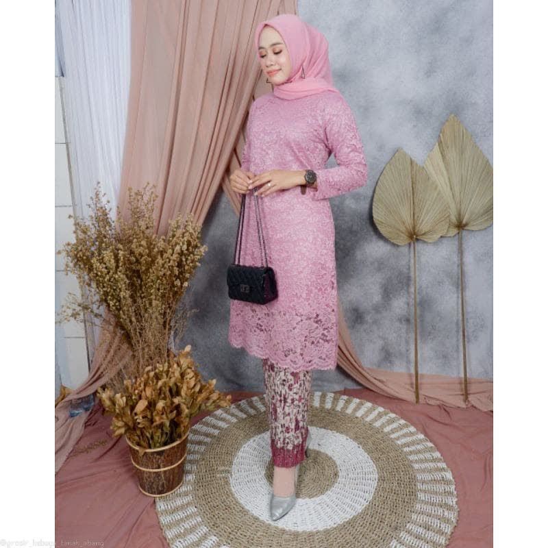 Kebaya Brukat Muslimah / Kebaya Tunik Brukat