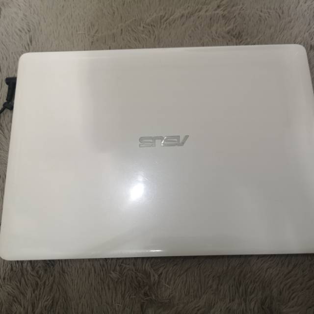 Asus A456UR Intel Core i5 8GB RAM NVidia 930MX 1TB HDD