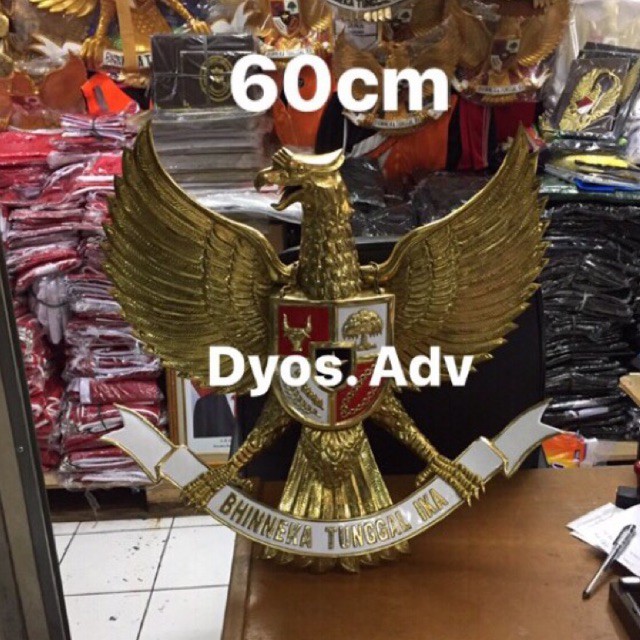 Pajangan burung Garuda pancasila Patung garuda bahan kuningan 60 cm berkualitas