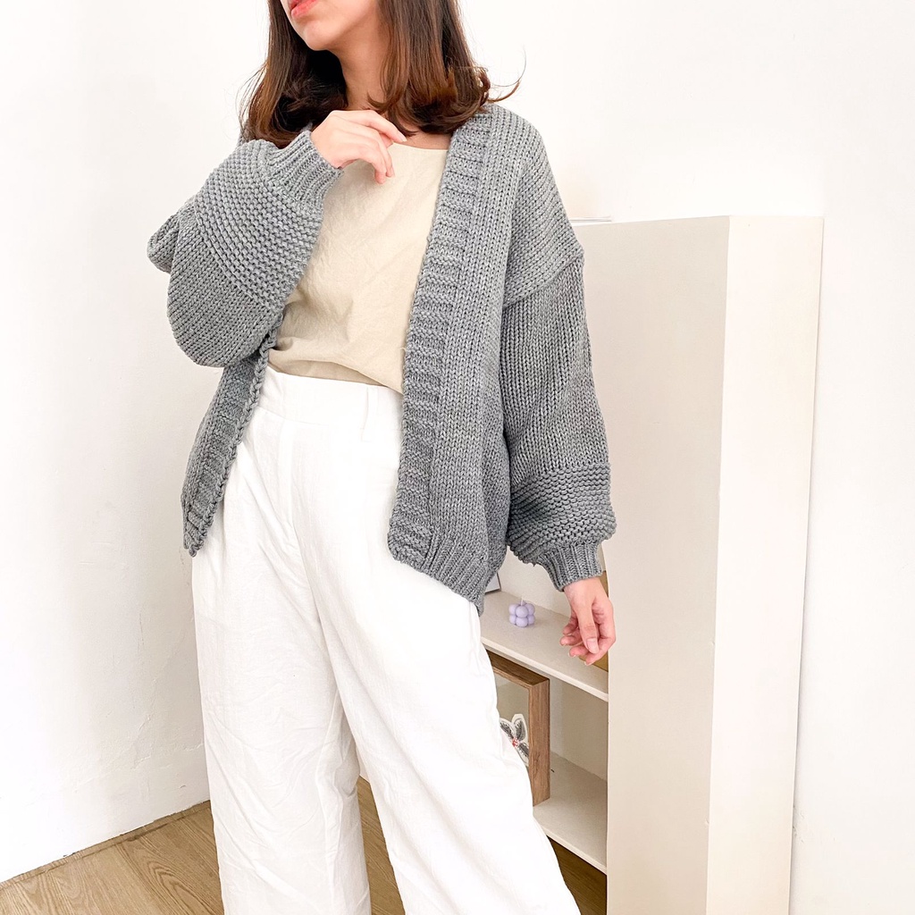 Vintage House Lucia Cron Cardi (Cardigan Rajut Wanita Korea)-Dark Grey