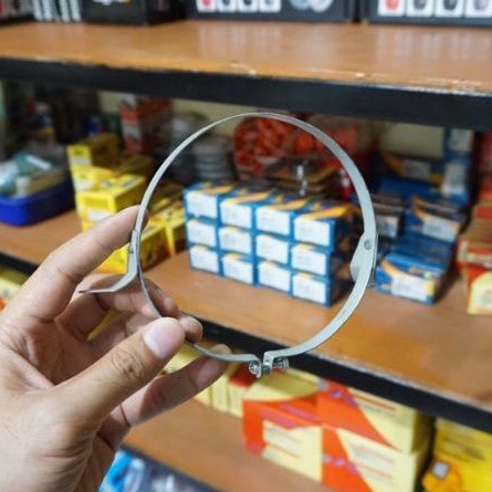 Bracket Adapter Ring Lampu Daymaker 5.75 Inch Vespa Klasik