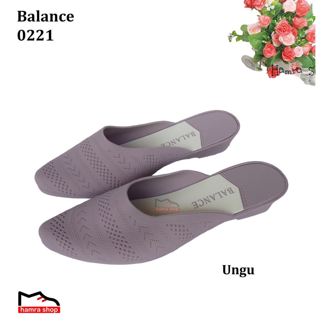 Balance 3302 Sandal Slop Slip Sandal Wanita Karet