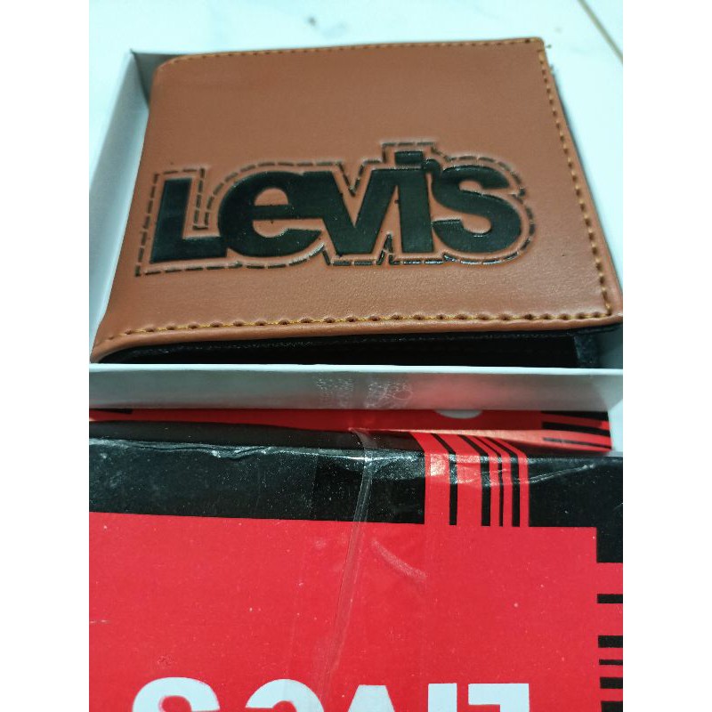 DOMPET PRIA LEVIS COKLAT