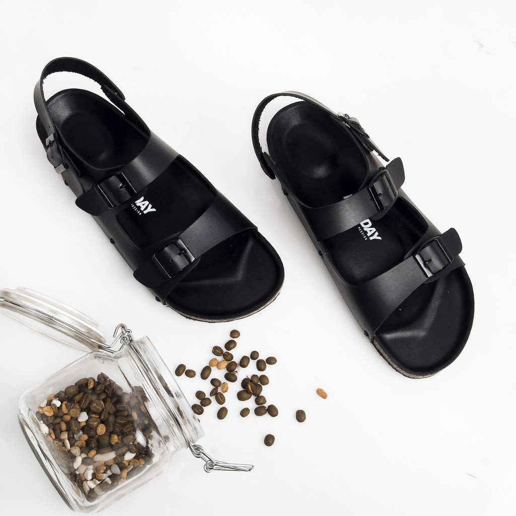 ZORA BLACK |ManNeedMe x Monday| Sandal Jepit Pria Casual ORIGINAL