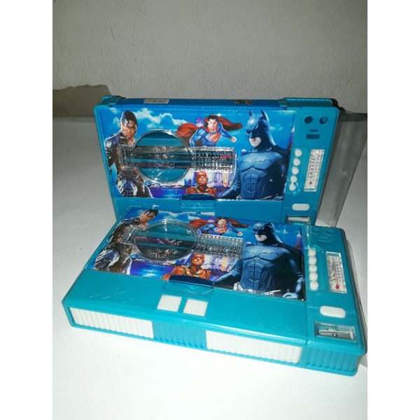 

Kotak pensil jumbo pencet tombol otomatis