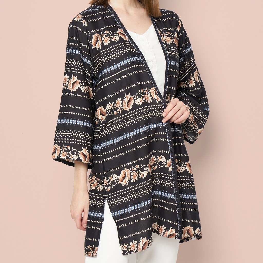 Annora Long Kimono Outer by Clorelive