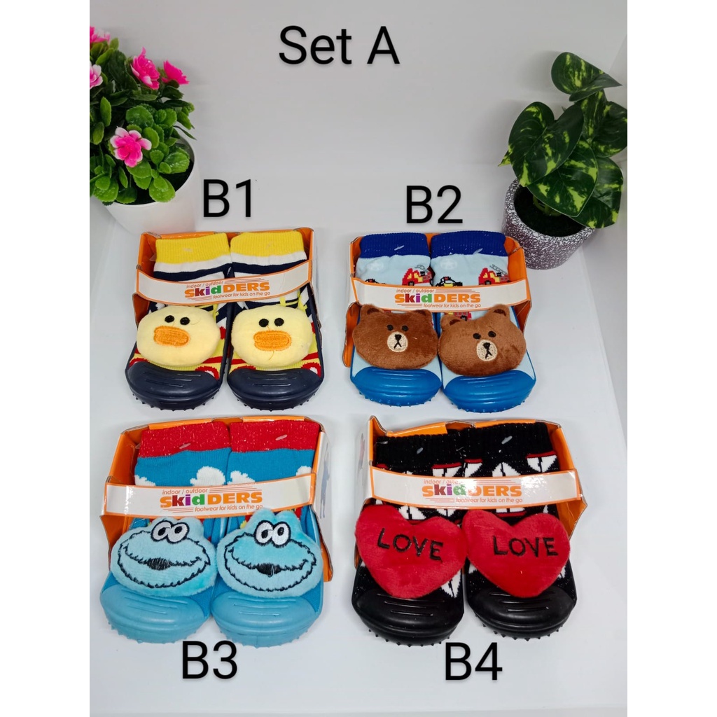 Skidder Prewalker Shoes /Sepatu Bayi Alas Karet Boneka lucuu