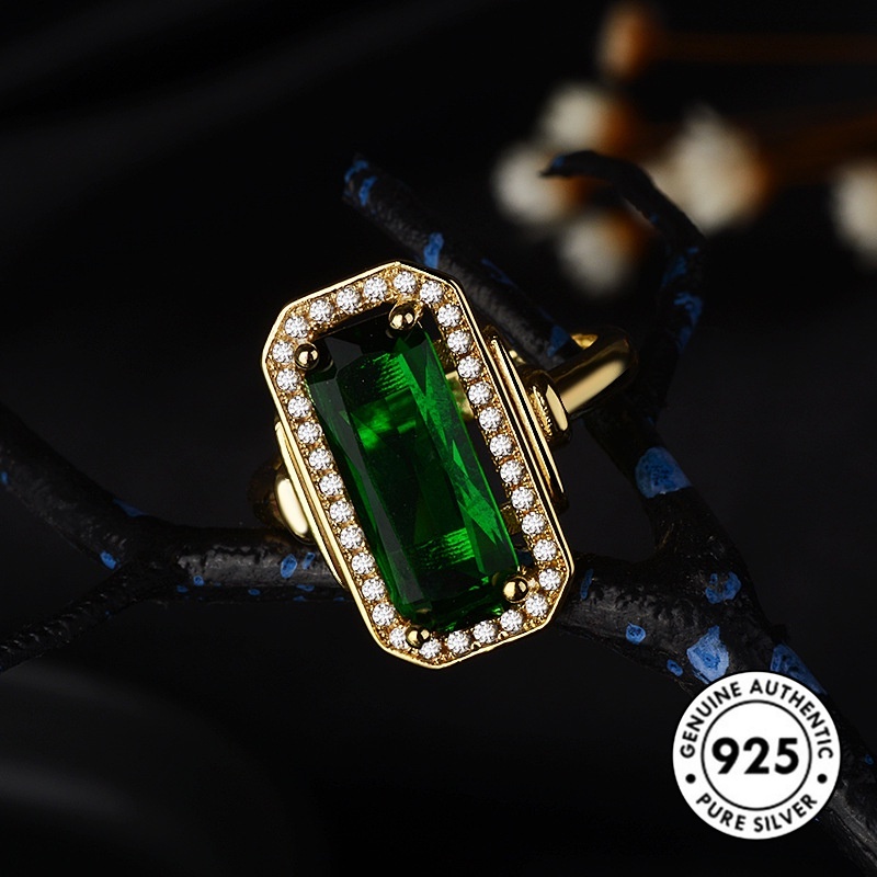 Cincin Lapis Silver 925 Dengan Emerald Untuk Wanita