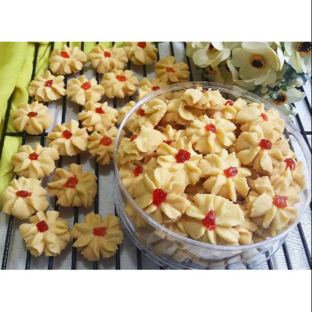 

Kue Semprit Bunga 500gr Home Made