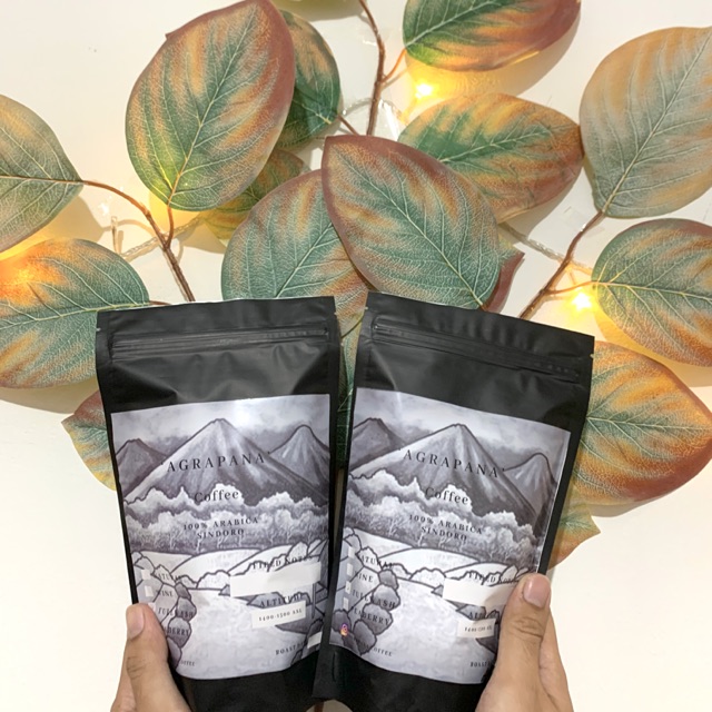 

Kopi Arabika Sindoro Temanggung Fullwash dan Natural process (200gr)