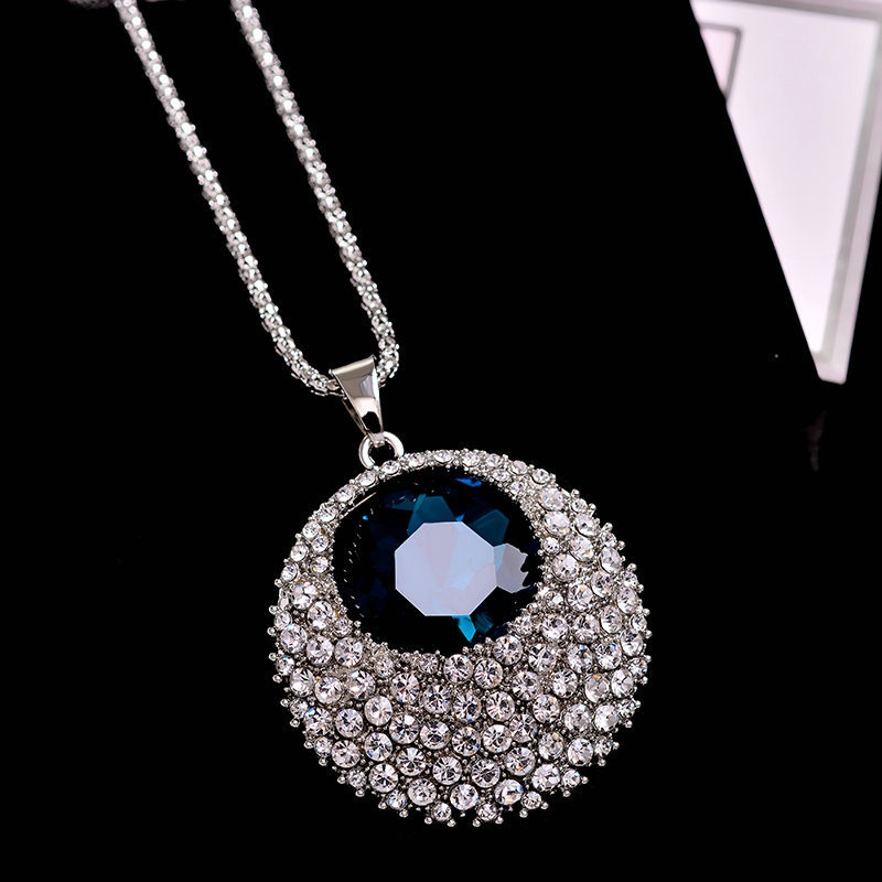 Gaya Korea High-End Kristal Bulat Kalung Wanita Liontin Perempuan