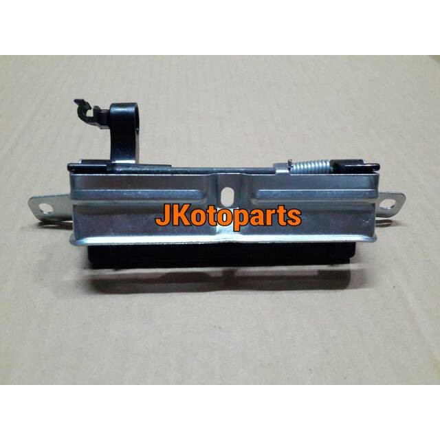 Handel Pintu Belakang Luar Granmax Minibus