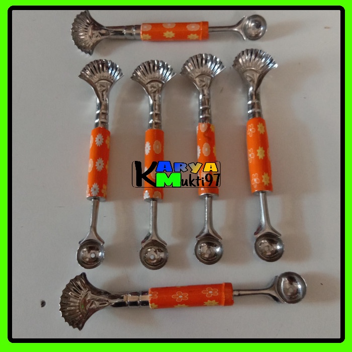 Kerokan Kelapa Muda / Serutan Buah Kelapa