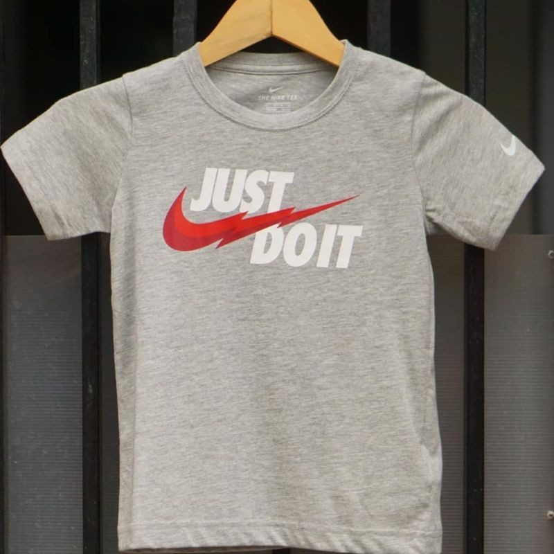 ORIGINAL Nike Kaos Anak Laki-Laki Perempuan Shirt Kid Kids Abu-Abu

