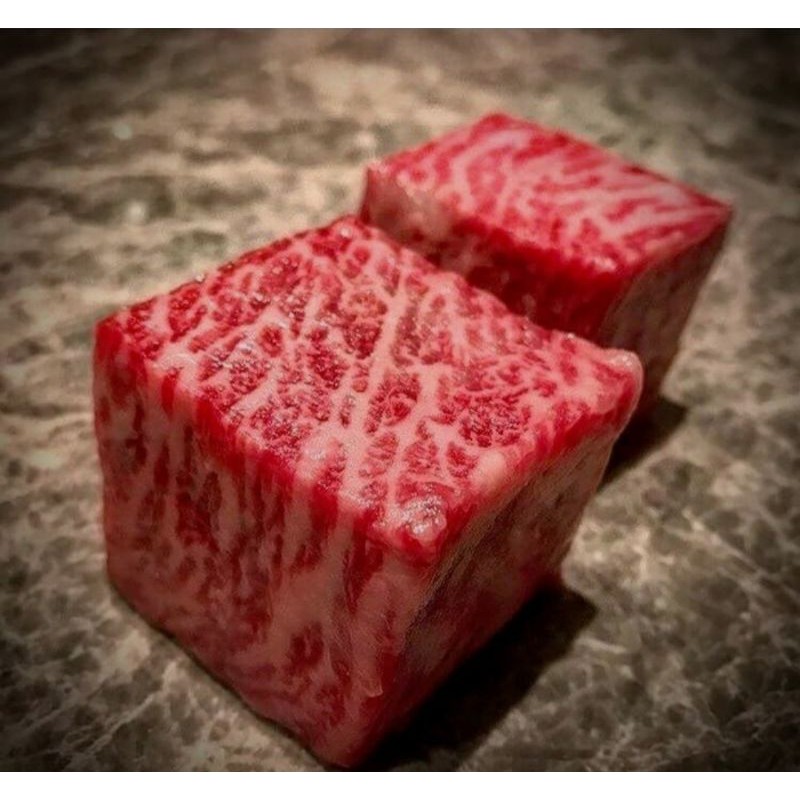 Wagyu cube saikoro meltique  premium grade. Packing 250gr 500gr 1kg