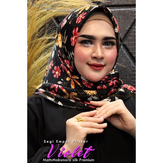 Jilbab Segi Empat Motif Plisket Polycatton Ori Nazilla-Violet Black