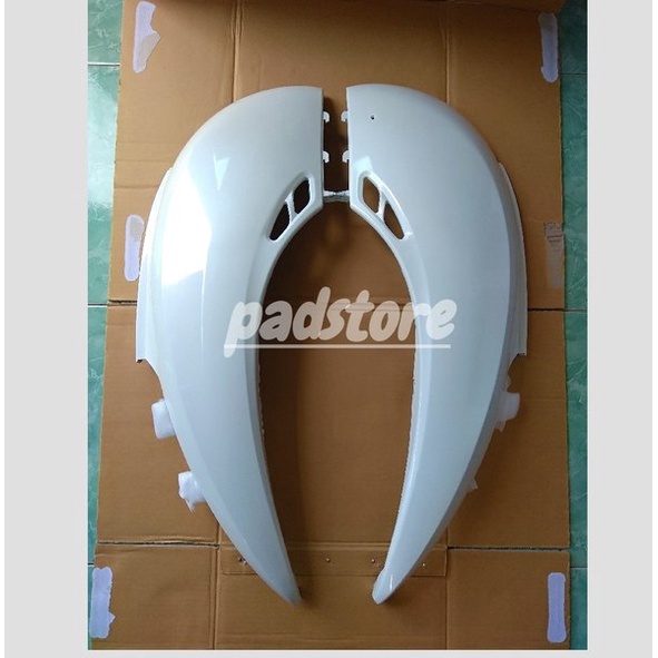 cover body Honda Scoopy karbu warna putih