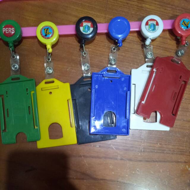 

Id card berbagai warna, yoyo