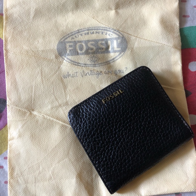 Preloved fossil (dompet) like new