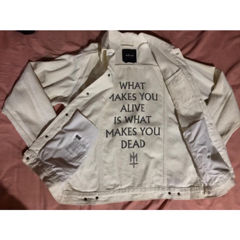 JAKET DENIM MATERNAL DISASTER WHITE-PRELOVE