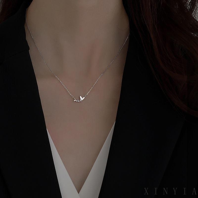 【COD】Kalung Rantai Choker Liontin Kupu-Kupu Aksen Kristal Rumbai Warna Silver Untuk Wanita  Desain Geometri