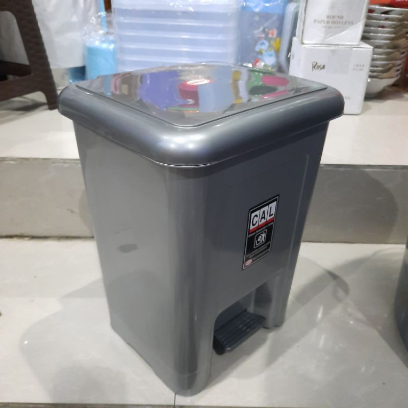 Tempat Sampah Injak 10 Liter Kotak Shinpo 710