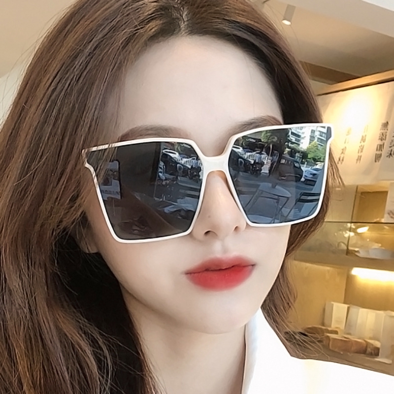 Fashionable Korean style personality street shooting big frame men's and women's sunglasses