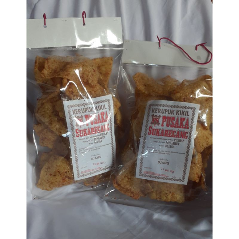 

Kerupuk Kikil Besar oleh-oleh khas Garut