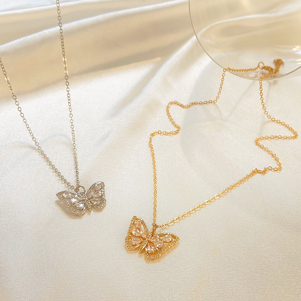 Kalung Rantai Klavikula Desain Kupu-Kupu Hollow Bahan Zircon Kristal Transparan