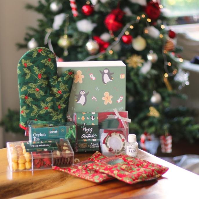 

HAMPERS PARCEL NATAL / KADO NATAL / CHRISTMAS BOX - WARMTH PACKAGE SX542CX1S