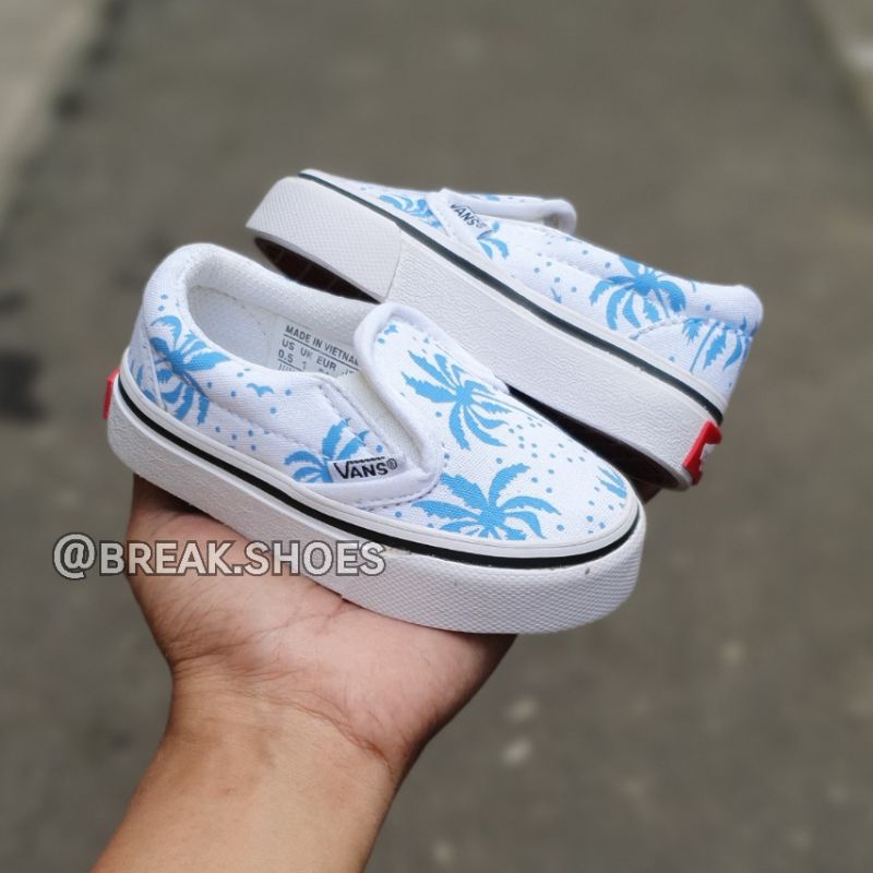 Sepatu anak slip on coconut palms white blue