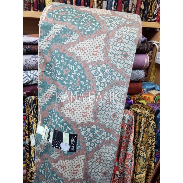 Kain batik bahan katun dobby merek Sarini Antibacterial
