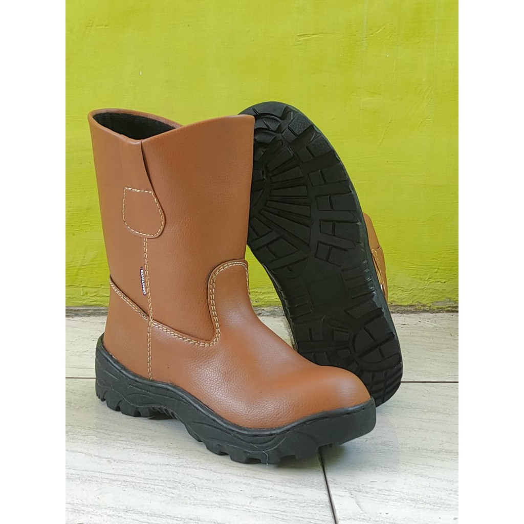 Sepatu Safety Boot Pria proyek ujung besi King Kerja Lapangan Proyek Sepatu Boot Pria Ujung Besi Kerja Lapangan Proyek Safety Anti Slip Safety Shoes Semi Boot