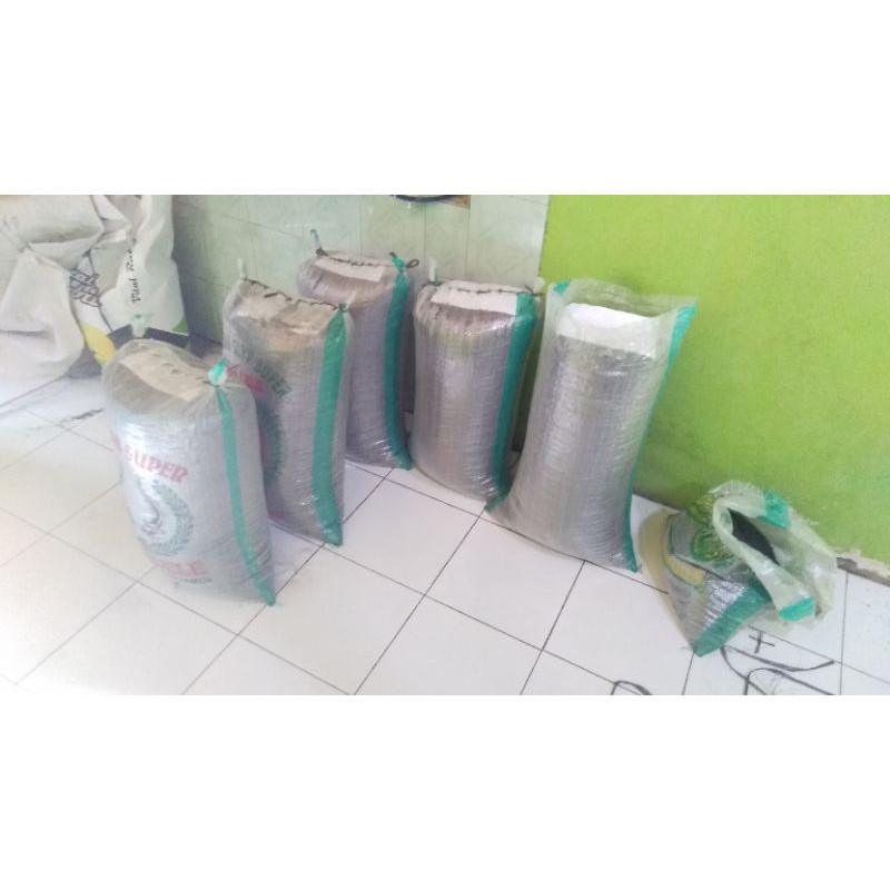 sekam bakar media tanam karungan