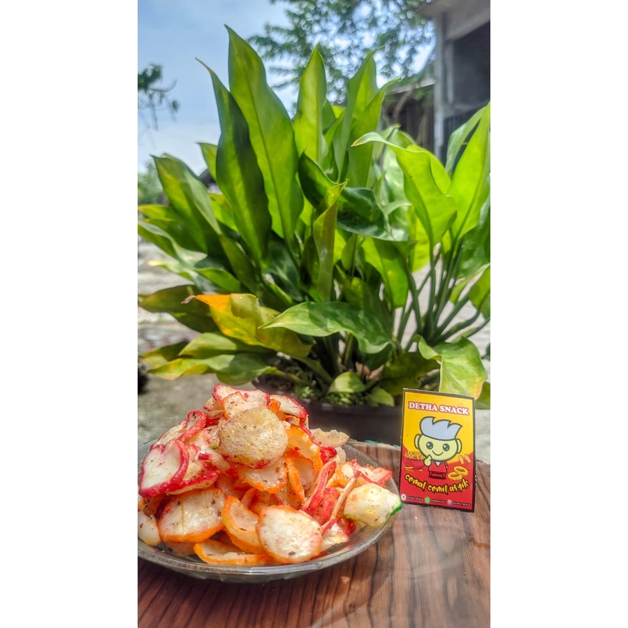 

Cemilan Kerupuk Seblak Pedas